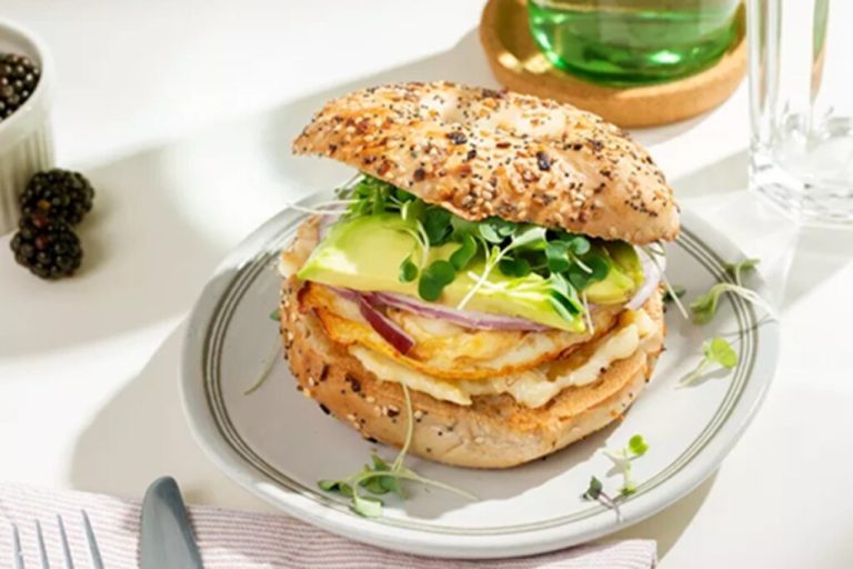 Un mic dejun sățios și plin de arome pentru un început de zi perfect Sursa foto: Eatingwell