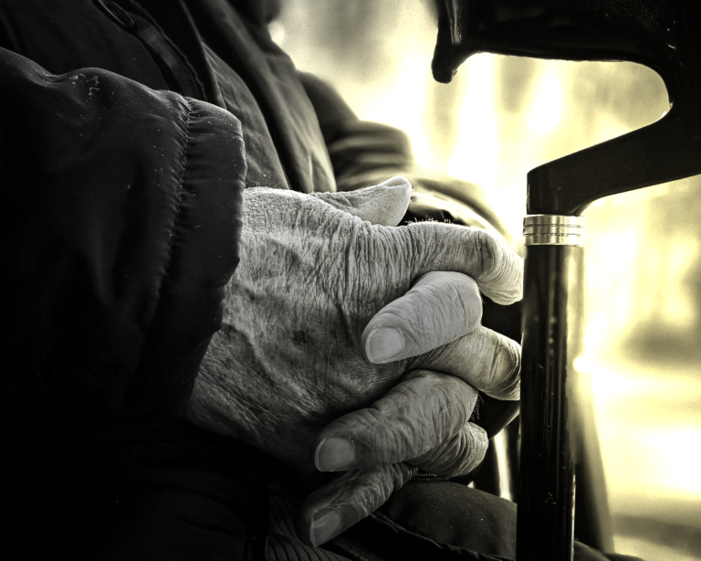 Pensia din R. Moldova acoperă mai puțin de jumătate din costul vieții. Iată țările europene unde pensia depășește 200% din necesarul de trai