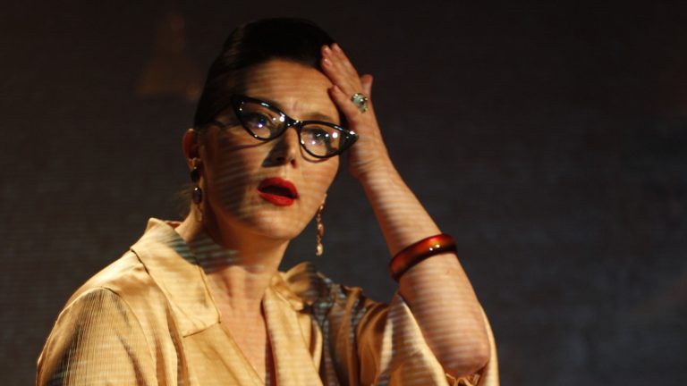 Nina Lefter: „Teatrul nu te liniștește. Te pune față în față cu tine”