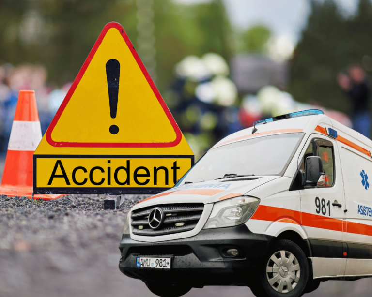 Ambulanța a intervenit la 30 de accidente rutiere de Paște: 36 de victime, majoritatea transportate la spital