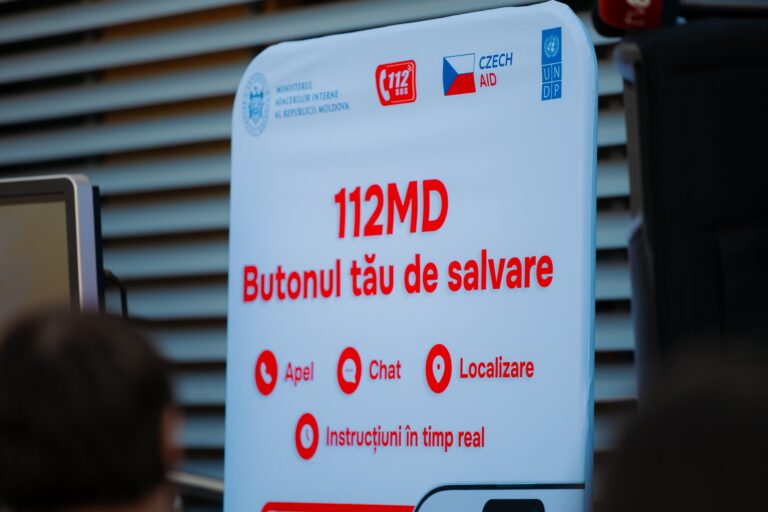 VIDEO | Localizare instantă, chat cu salvatorii și harta farmaciilor și spitalelor. Cum funcționează aplicația 112MD