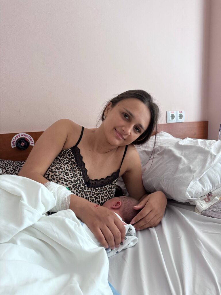 Un nou record de greutate la naștere: băiețel de peste 5 kg născut la o maternitate din Chișinău