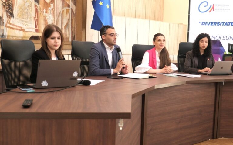 Ministerul Educației va acorda 120 de burse pentru elevii și studenții de etnie romă în anul de studii 2026-2027