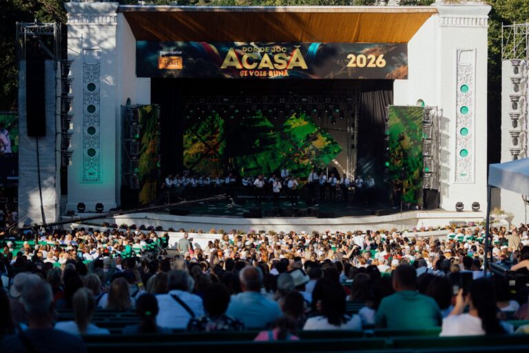 Peste 5 000 de oameni au trăit bucuria de a fi „ACASĂ” la Teatrul Verde