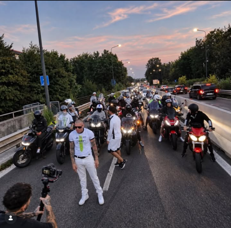 Un trapper născut în Republica Moldova, expulzat din Italia, după după ce a blocat dumul Milano-Meda pentru a filma un videoclip